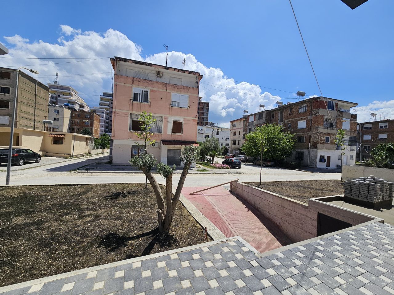 Immobile Commerciale In Vendita A Valona, ​​Nel Sud Dell'Albania